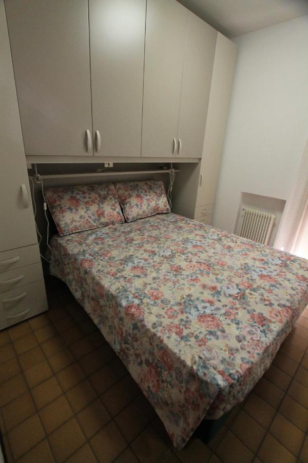 Flat Bibione Apartment Luaran gambar