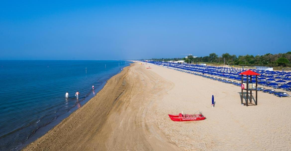 Flat Bibione Apartment Luaran gambar